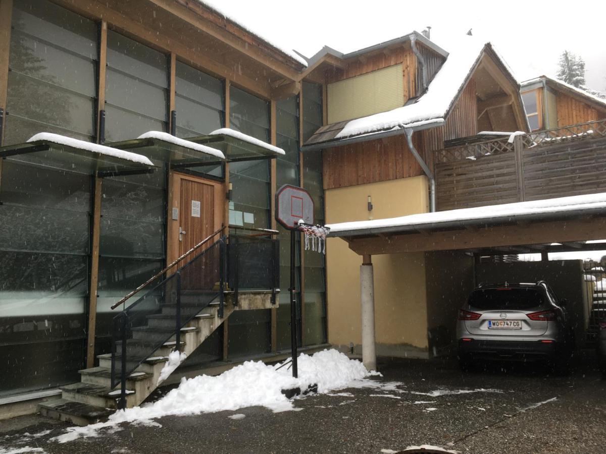 Ferienappartment In St Oswald - Bad Kleinkirchheim Naehe Der Skipiste Obertschern المظهر الخارجي الصورة